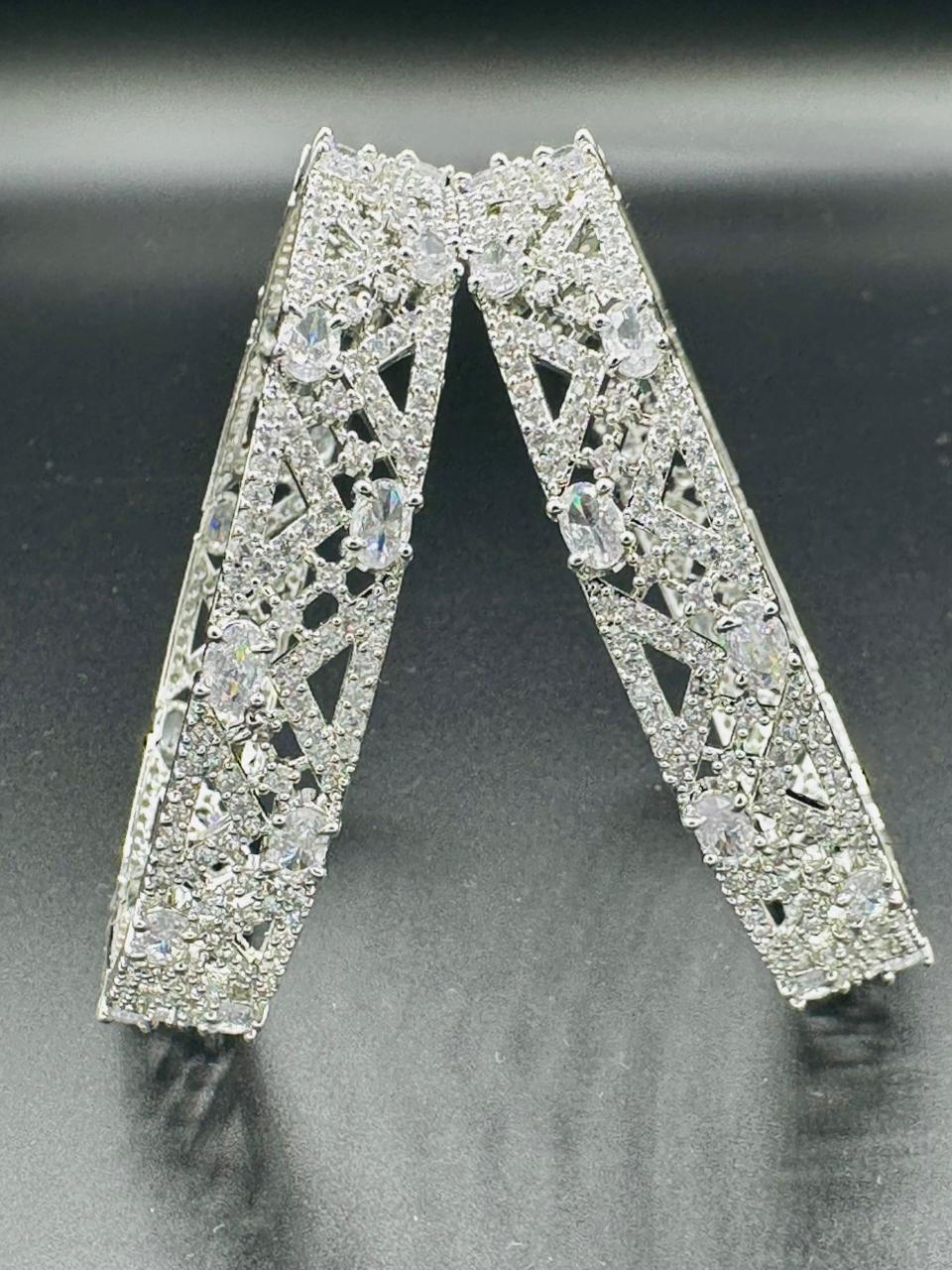 One carat Statement diamond look Bangel