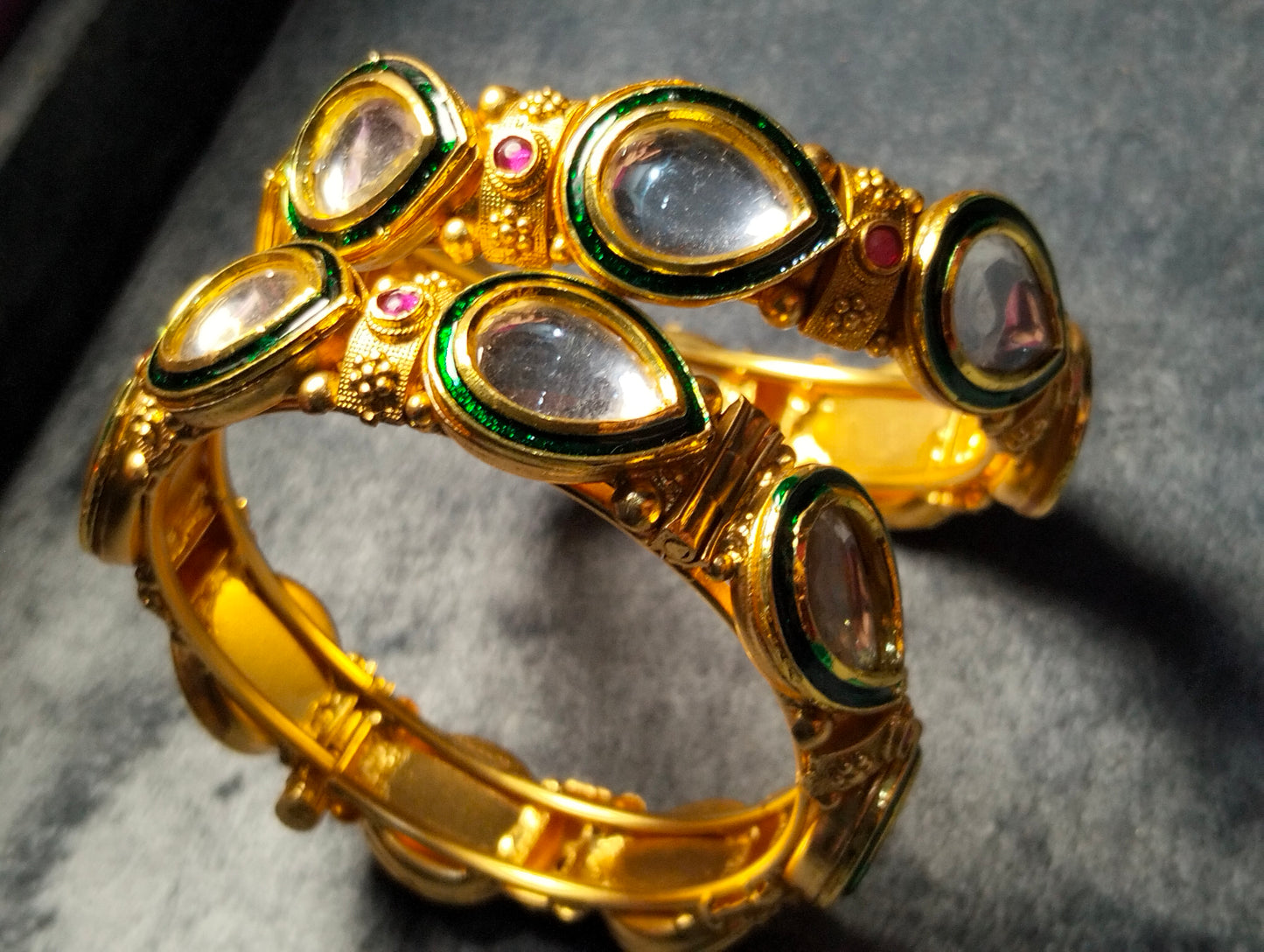 Kundan indian gold plated openable bangel