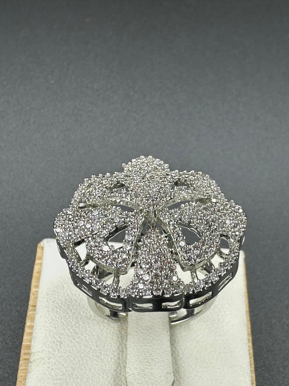 One carat diamond look adjustable ring