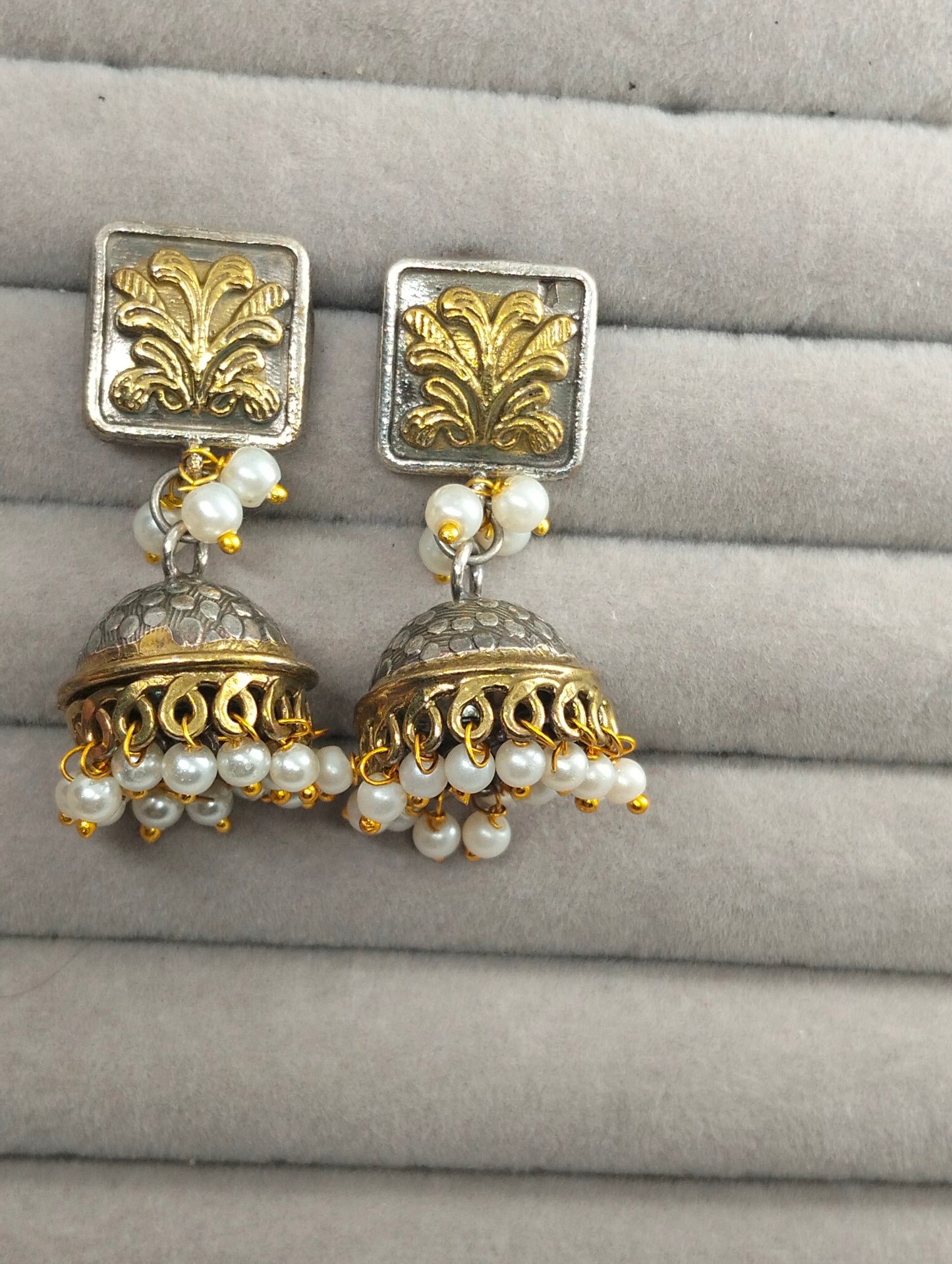 Two toned oxidized handmade jhumki's