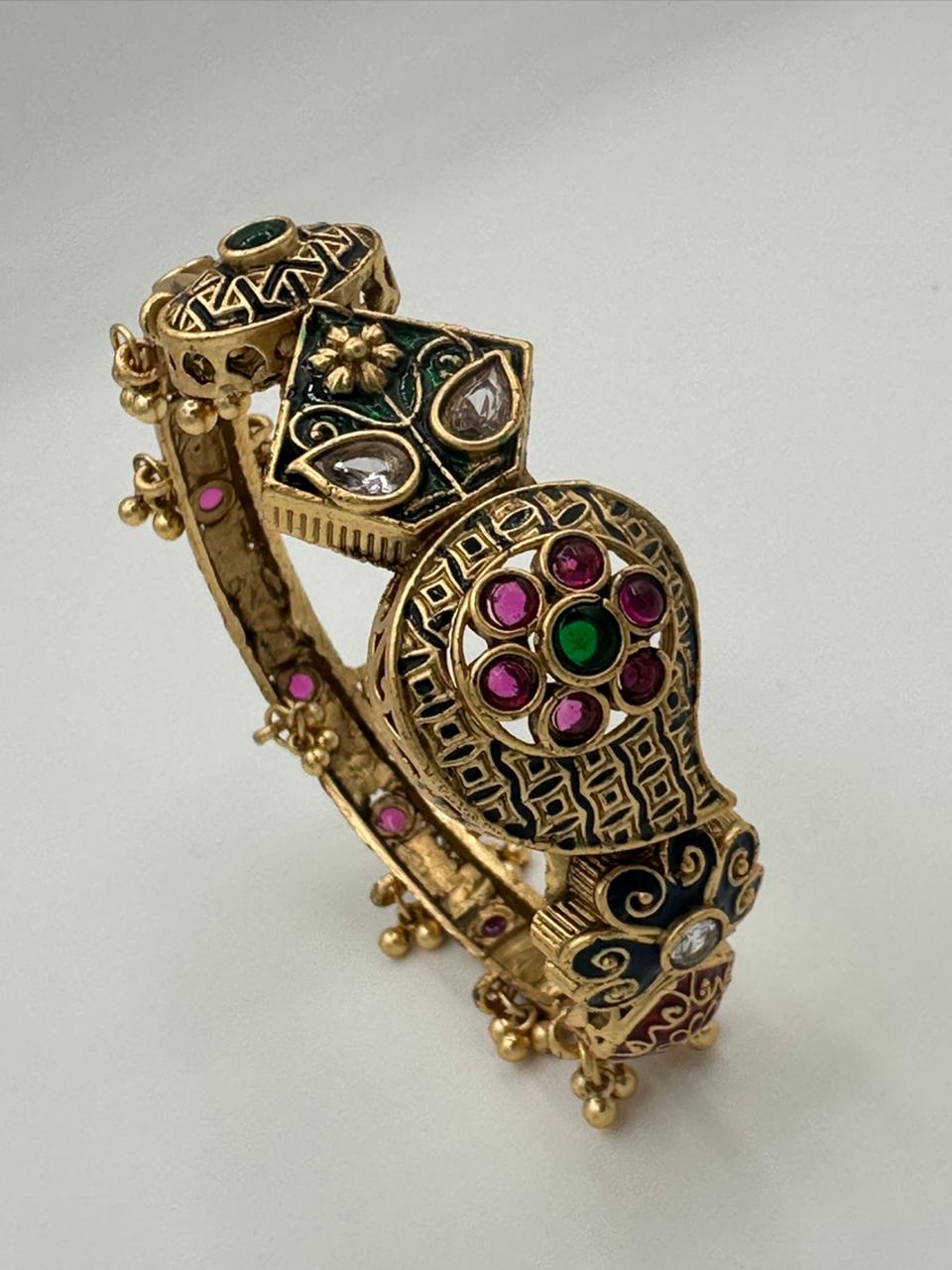 Geometrical Designed indian gold plated rajwari bangel with multi stones