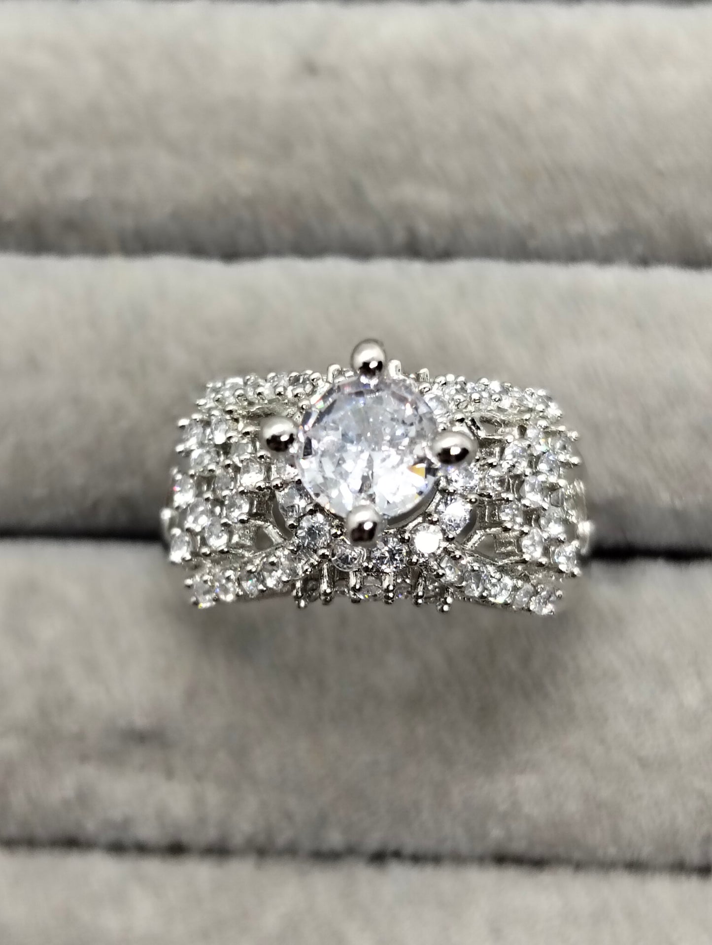 Tower ring in white stone one carat silver rhodium plated