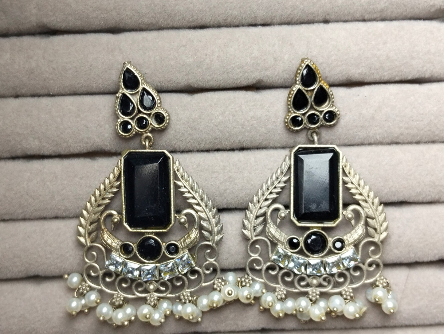 Black stone oxidized handmade brass Bali's