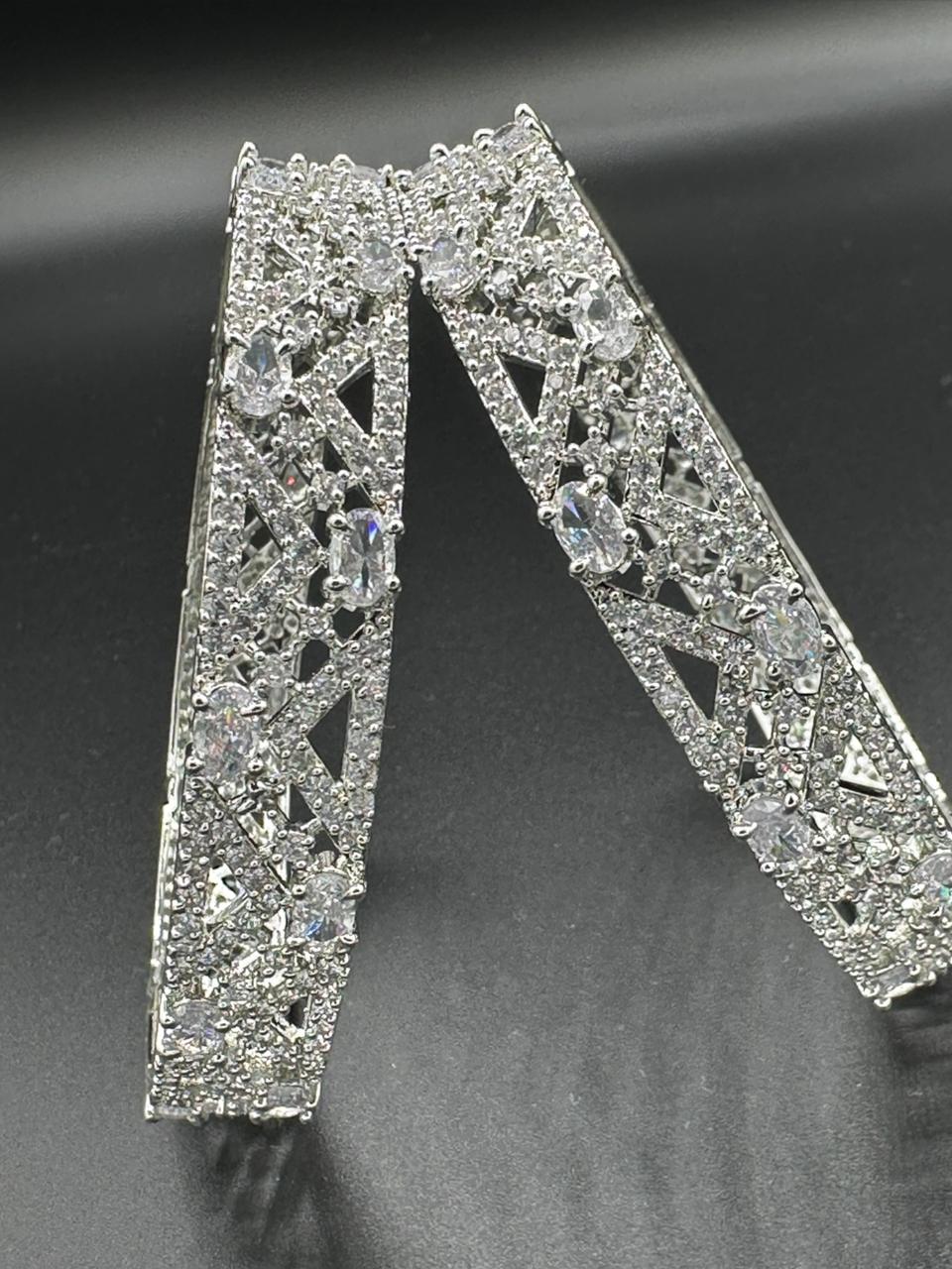 One carat Statement diamond look Bangel
