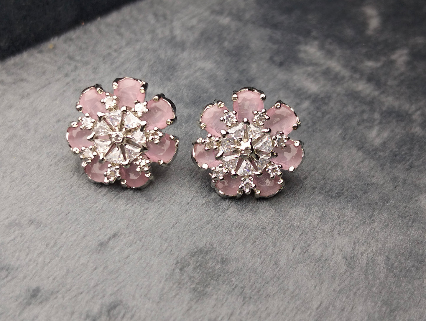 Pink stone silver stud