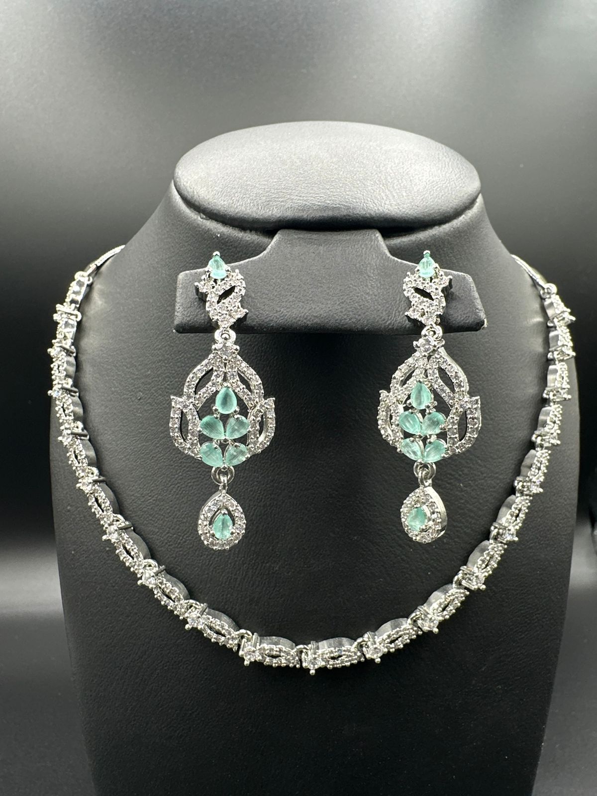 Mint Bloom Classic Neckline Set