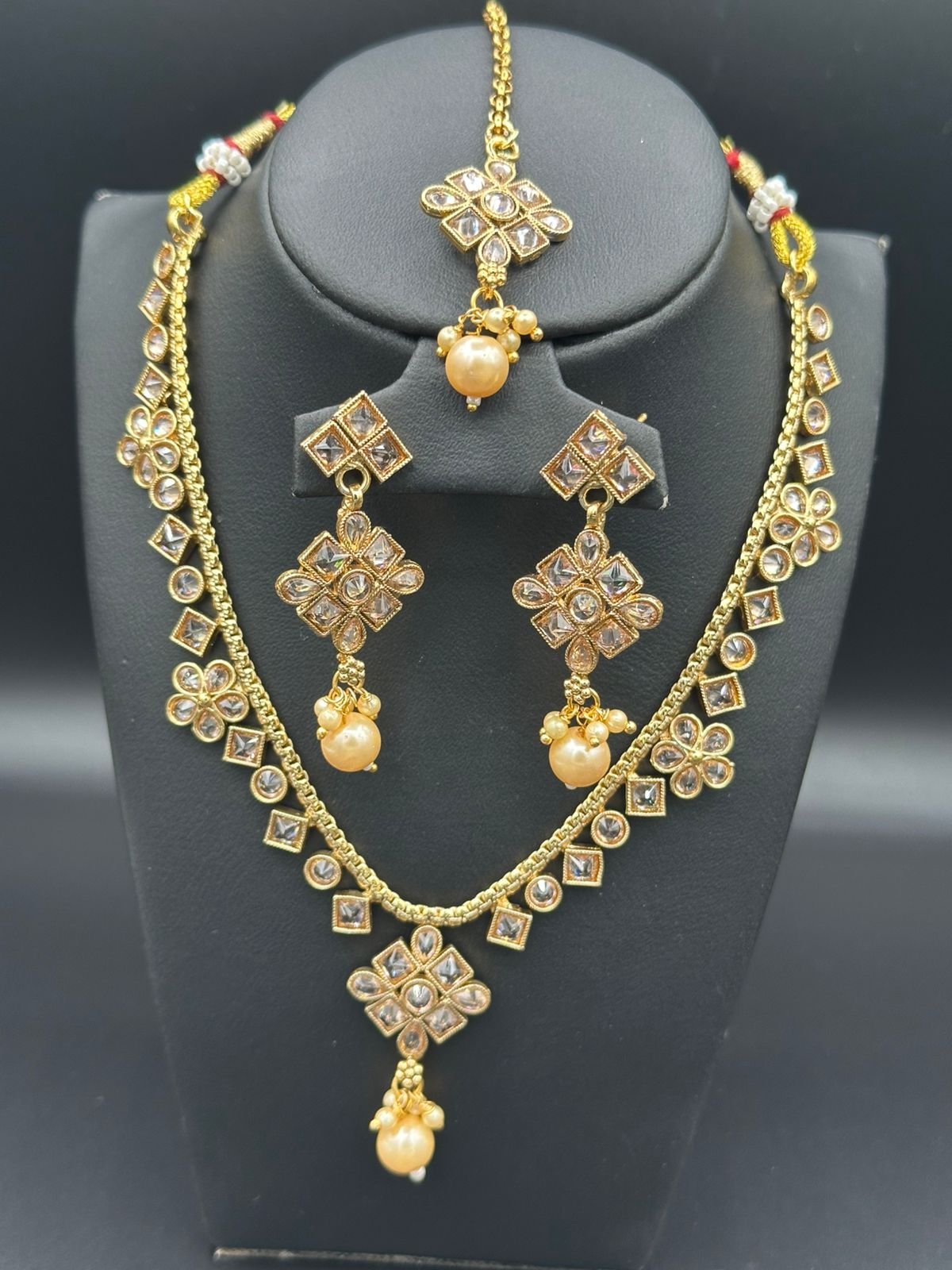 Antiquity | Handcrafted Polki Floral Necklace Set