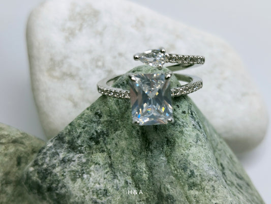 Double Diamond ring in silver rhodium plated