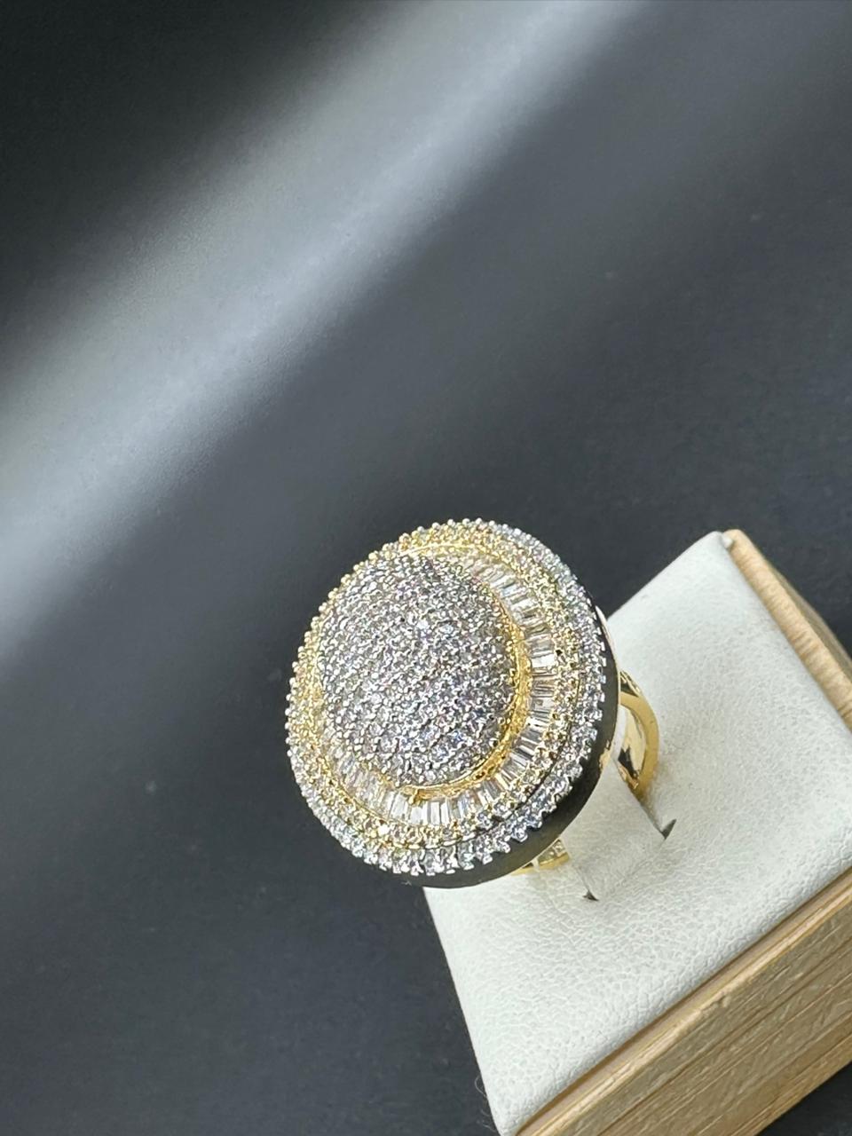 One carat two toned ring