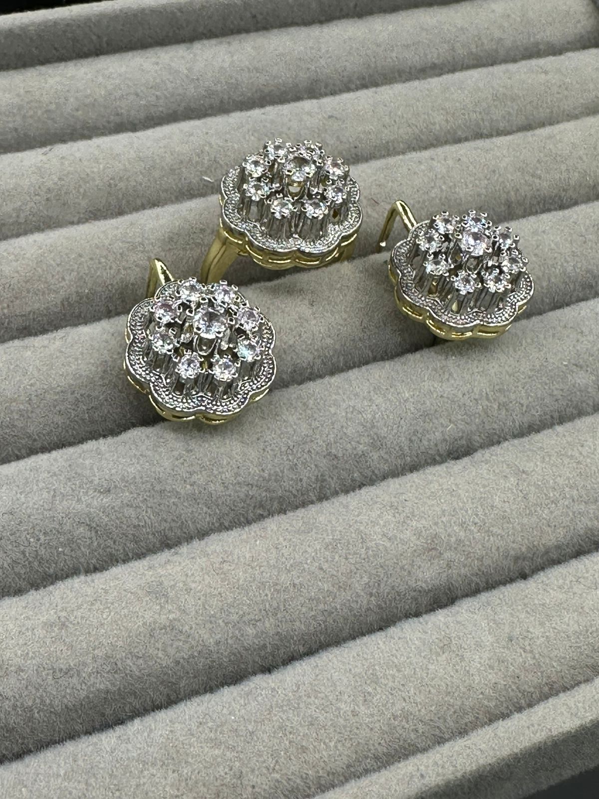 Two Toned Polish with Uncut stones & Victorian finish Set